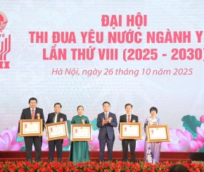 Cơ sở 2 - Bệnh viện Đại học Y Dược TP. Hồ Chí Minh vinh dự được Chủ tịch nước trao tặng Huân chương Lao động hạng III 